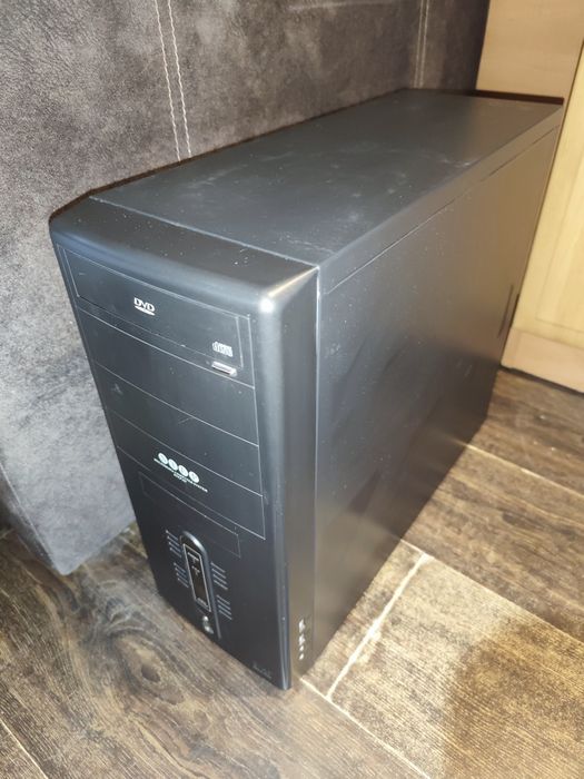 Системний блок i5-9600k/16Gb geforce 440/quadro2000