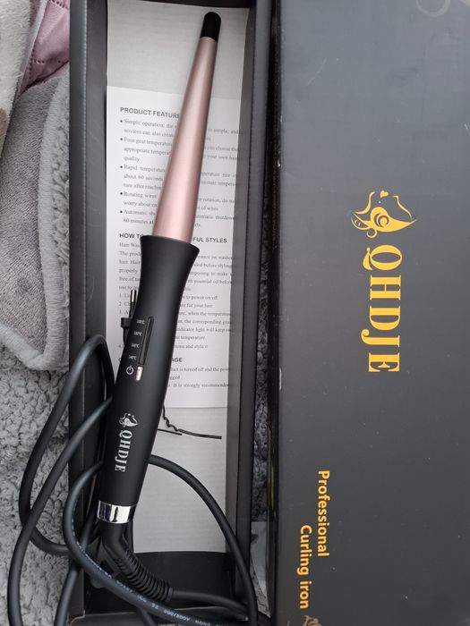 Moldador de cabelo
QHD-0018J 
Professional Curling iron
Aquecimento rá