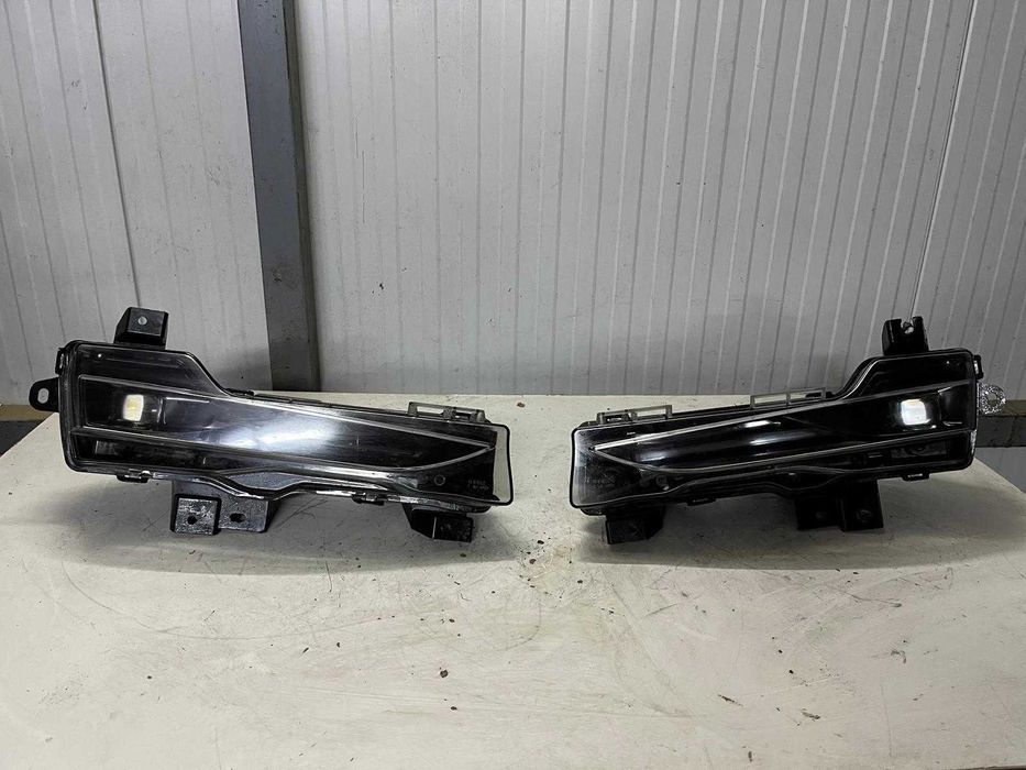 Par de Faróis de nevoeiro Tesla model 3 fase I