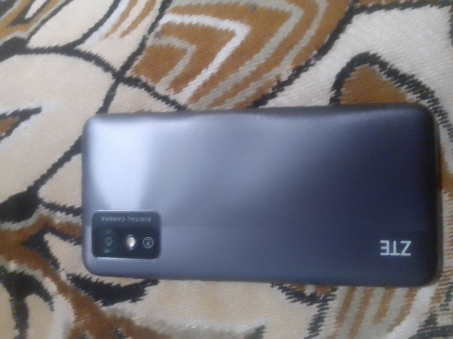 ZTE андроїд стан новий робочий