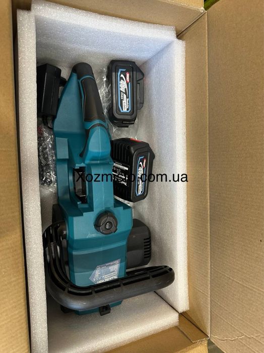Акумуляторна ланцюгова пилка Makita DUC CS-4002 (48V, 6Ah)