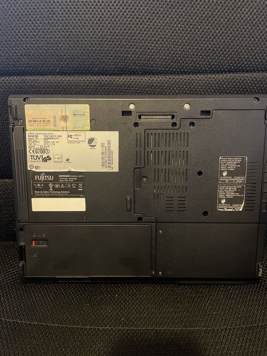Fujitsu Esprimo Mobile U9210 for Parts64286255220738122