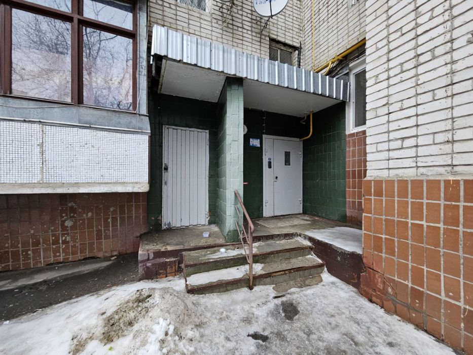 Требуется бригада для ремонта входных групп