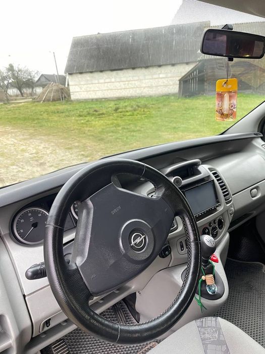 Продам Opel Vivaro 2.5 дизель