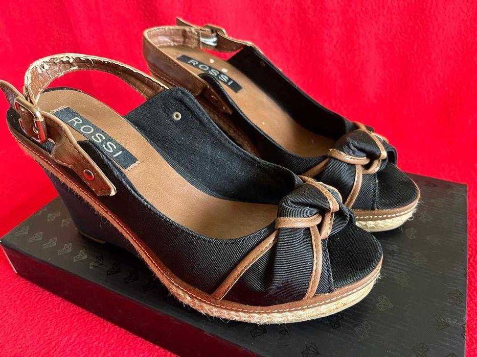 Sandália de cunha 10cm Rossi 39