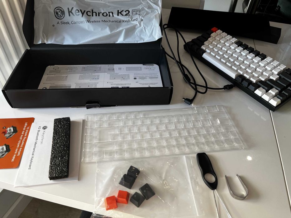 Keychron k2, kompletny zestaw.