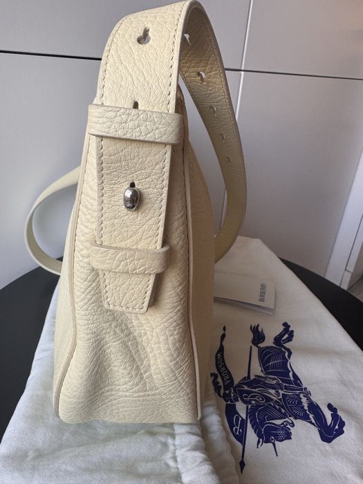 Burberry Knight Leather Crossbody Bag Sherbet 8083346