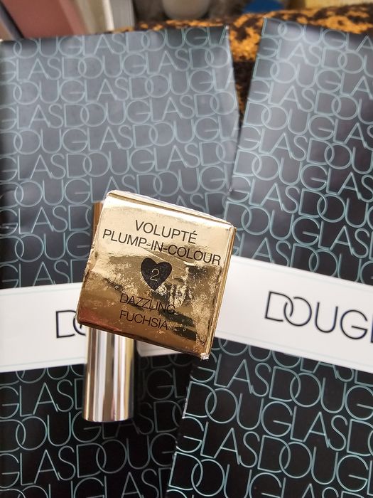 YSL Volupte Plump-in Colour nr 2 Dazzling Fuhsia