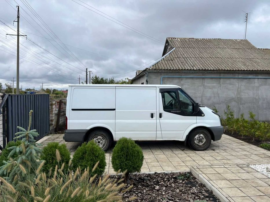 Форд Транзіт 2010 року