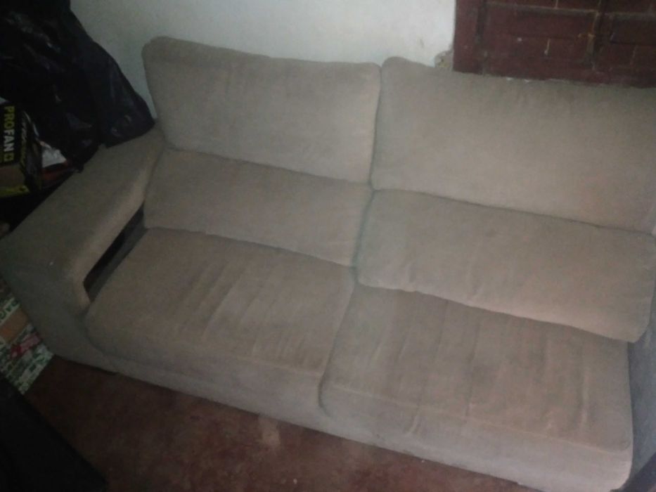 Sofa 2 lugares em bom estado