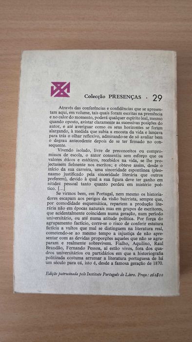 Livro "Diálogos Estéticos" de Francisco Costa