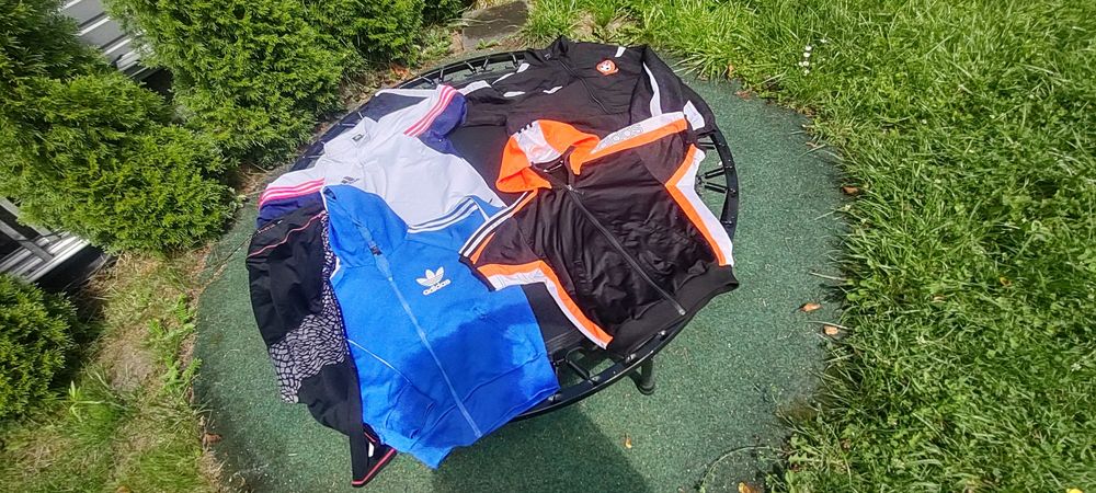 Zestaw firmowy ubrania sportowe wyprzedaż