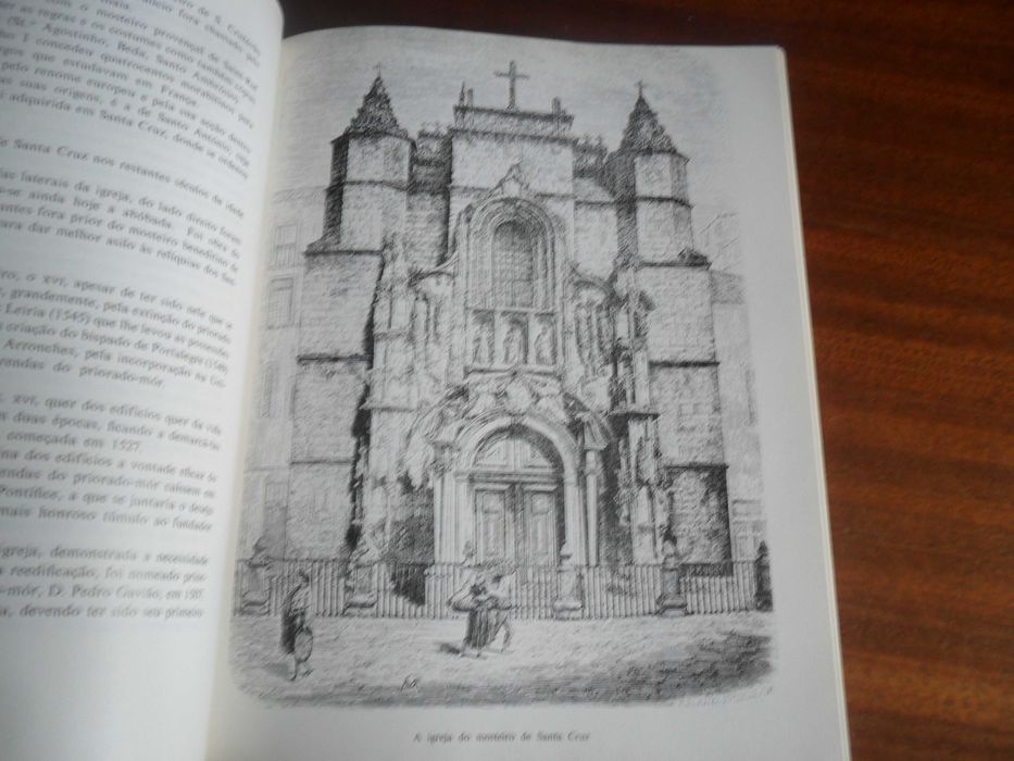 "ESTUDOS DE HISTORIA DA ARTE MEDIEVAL" de A. Nogueira Gonçalves - 1ª Edição de 1980