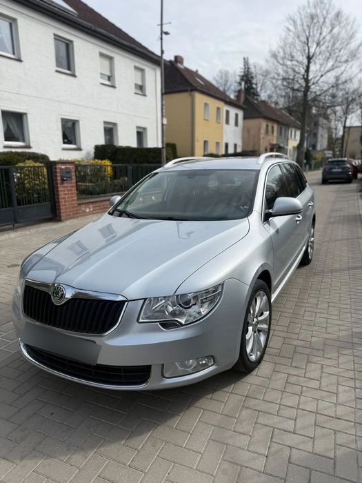 Skoda Superb 2.0 Tdi 1-wszy Właściciel Bezwypadkowa Serwisowana WEBASTO