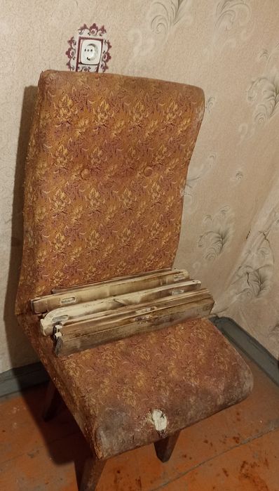 Крісло під ремонт