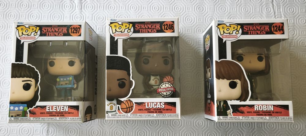 Funko pop Stranger Things 1297 1246 1244
1246 Lucas (special edition)
1244 Robin 
1246 Lucas (special edition)
1244 Robin