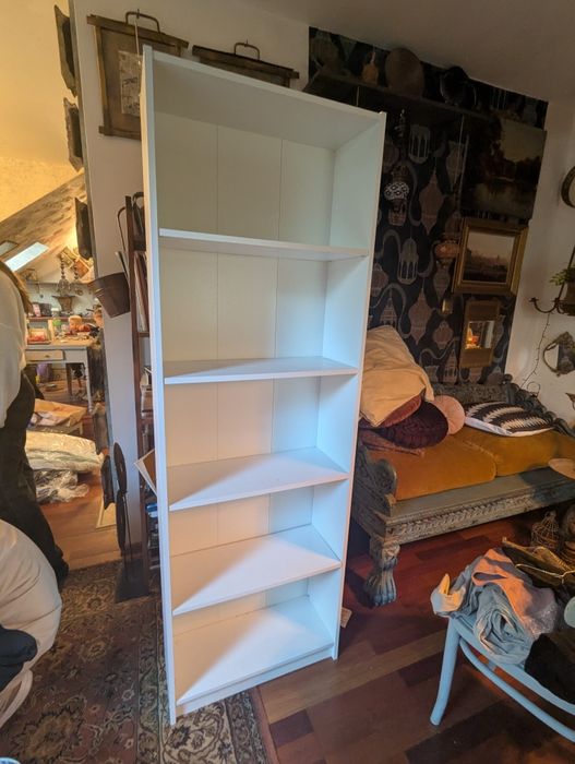 Oddam za darmo, regał z polkami