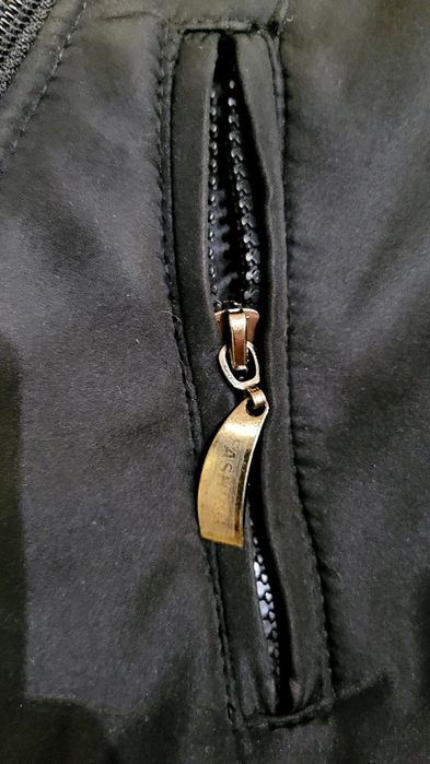 Куртка утеплена жіноча