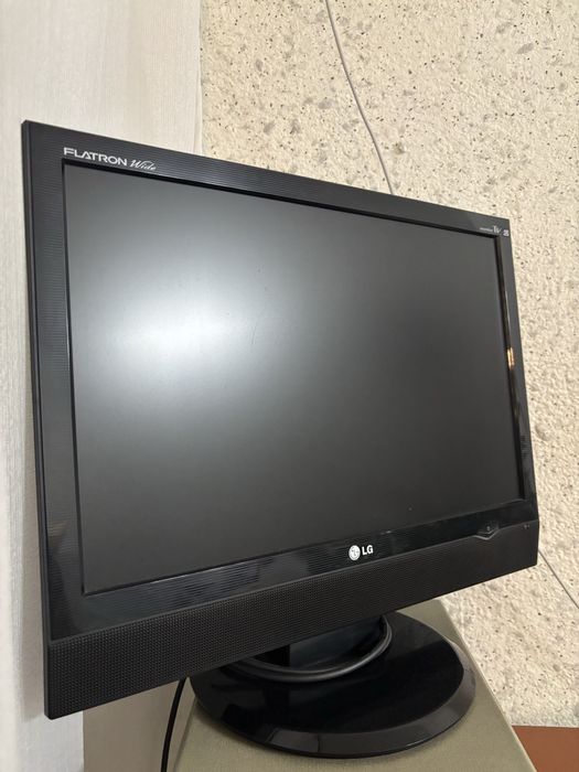 Монітор 19"комп'ютер LG M198WA-BZ