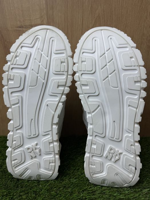 DKNY Lacombe Platform розмір 39