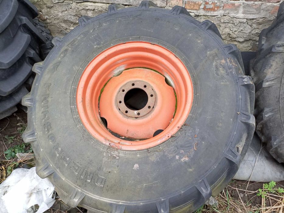 Шина 18.4-24 на комбайн