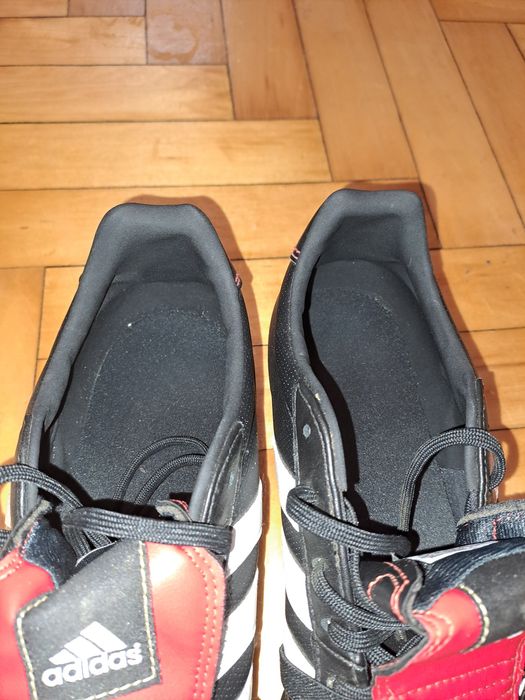 Продам футбольні бутси Adidas, оригінал, розмір  46