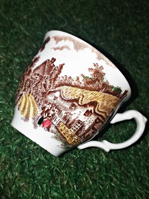 Chávena inglesa - Royal Tudor Ware (antiguidades - loiça)