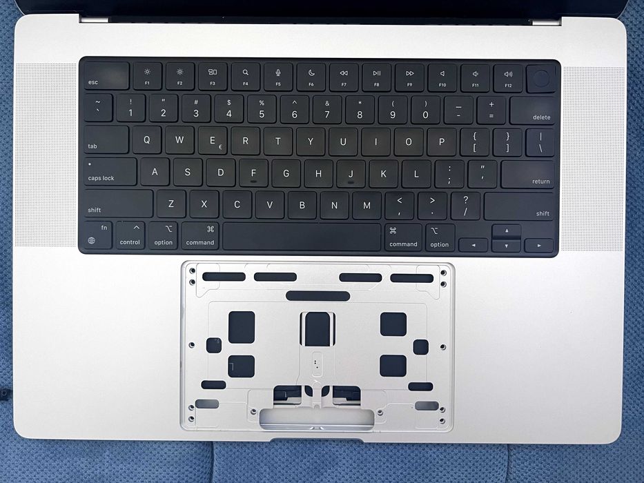 Розбірка MacBook 16 Pro 2021 A2485 Silver Space Gray