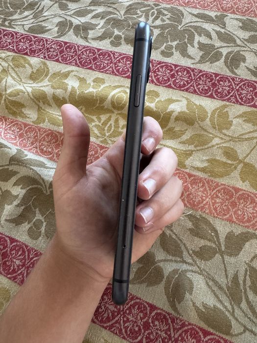 Iphone 11 quase novo 128 gb preto