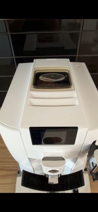 Ekspres automatyczny JURA E8 (eb) Piano White