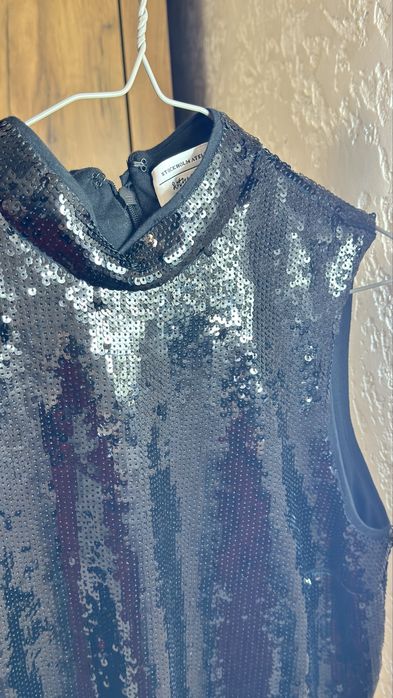 Топ в пайетках с бахрамой