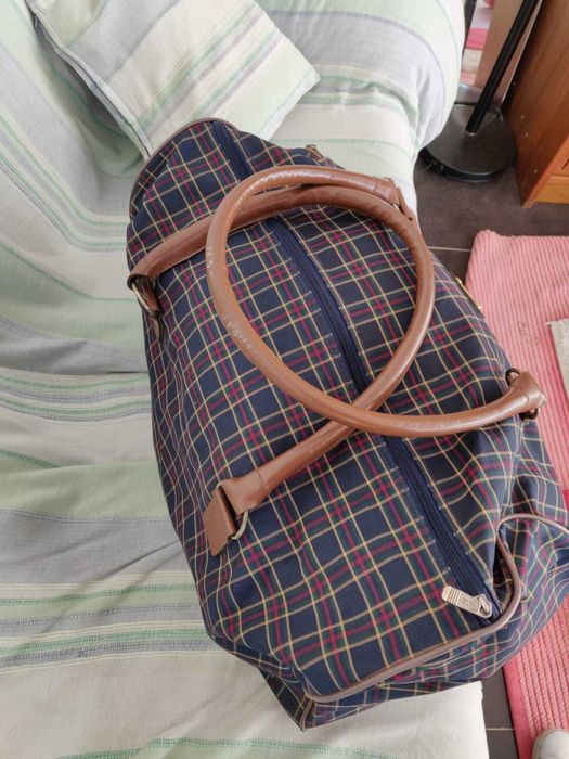 Mala de viagem de mão