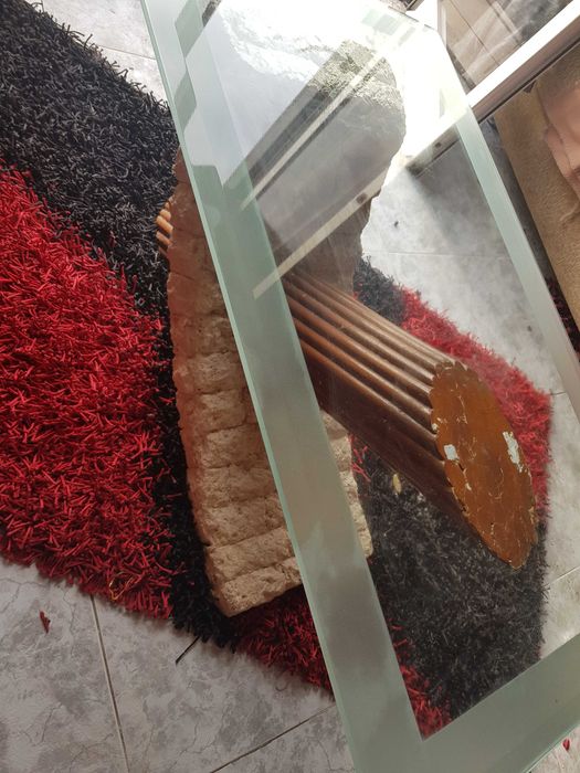 Mesa de centro em pedra