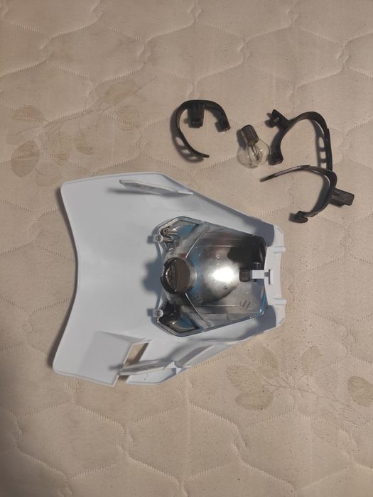 Farol e mica KTM