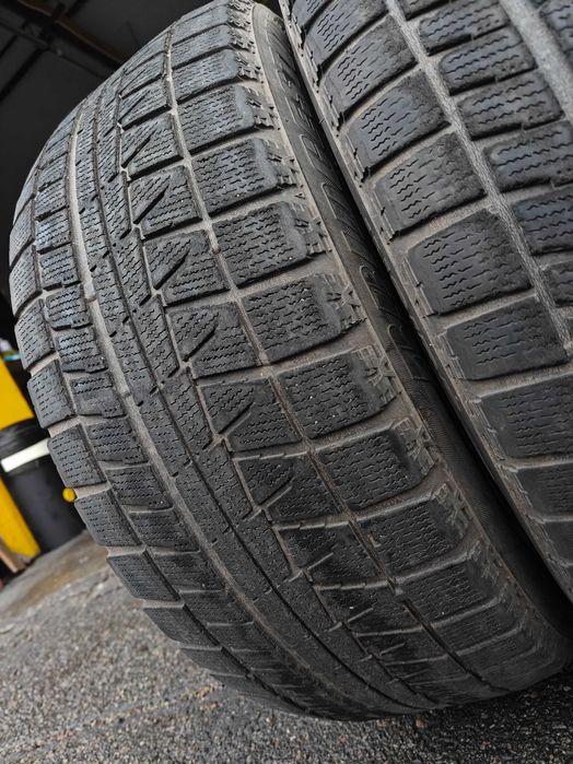 R17 225 55 шини зимові Bridgestone Blizzak Revo GZ