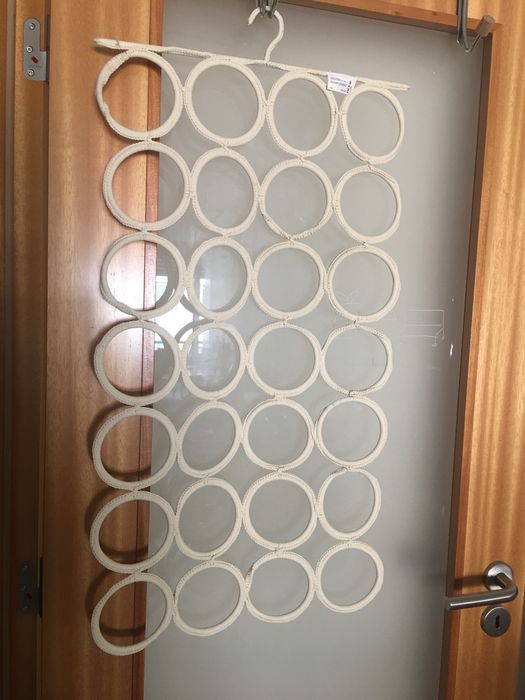 Organizar peças e lenços