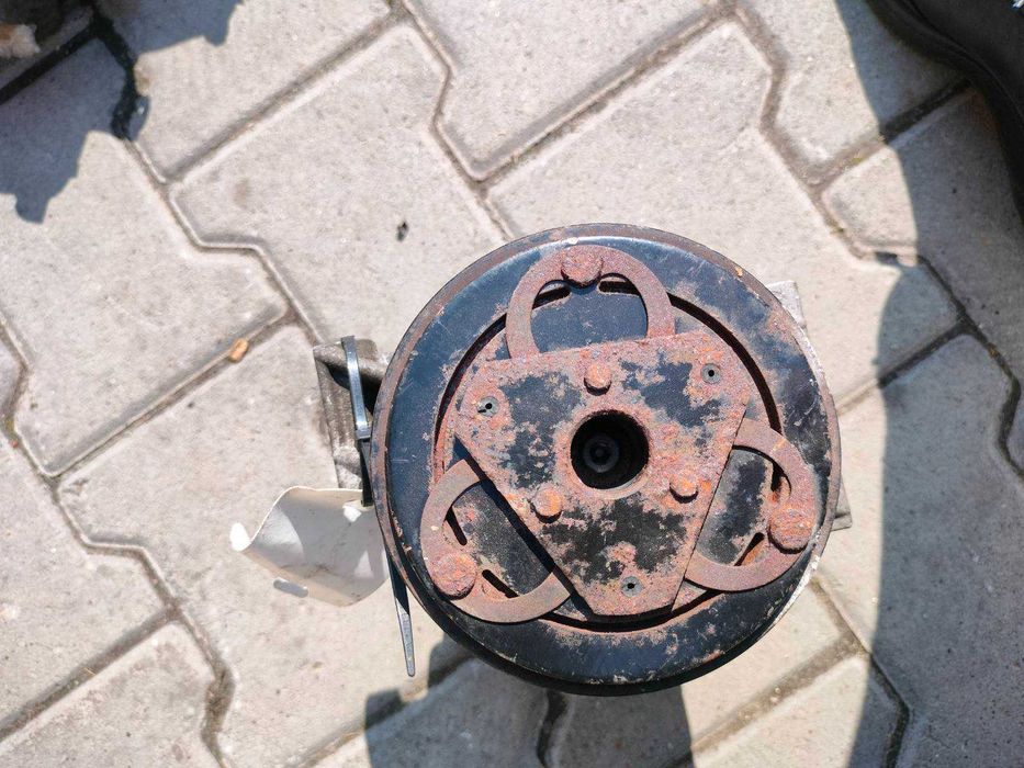 компресор кондиціонера NISSAN NOTE E11 1.6 B 92600CJ700 micra ноте
