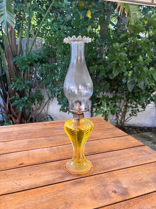 Lote de peças vintage / antigas em estanho, vidro e madeira