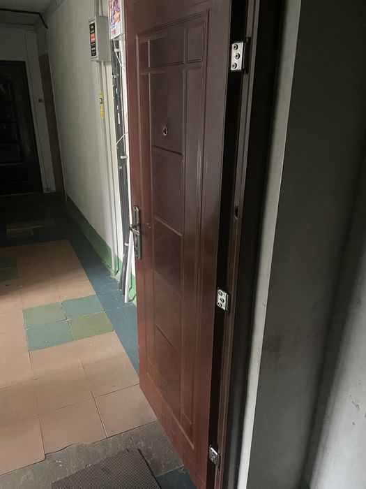 Входная дверь без замка