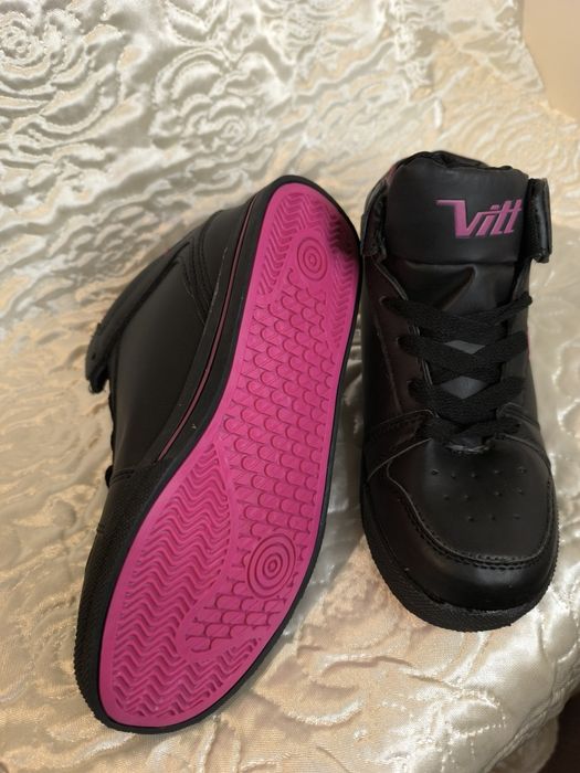 Buty sportowe typu adidasy nowe chłopiec dziewczynka rozmiar 32