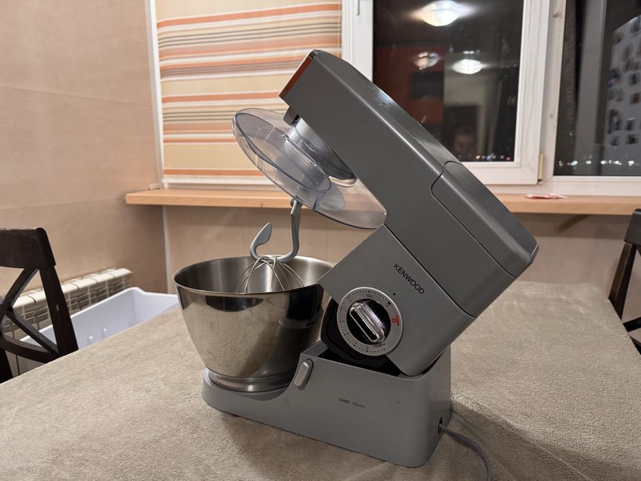 Кухонний комбайн Kenwood Chef Classic