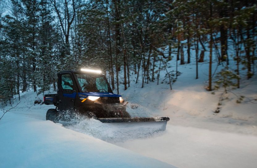 Odśnieżanie, usługa odśnieżania, umowa na gotowość 24h/7