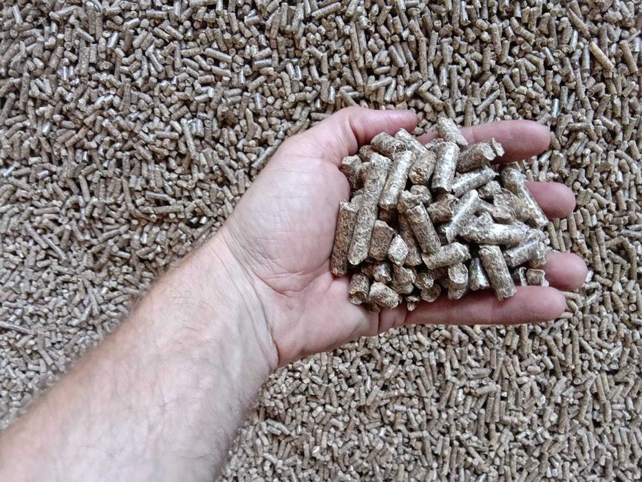 PELLET Klasy A2 8mm - Luz / Worki Big Bag na życzenie Klienta - Duże Ilości - Wysoka jakość / Niska Cena