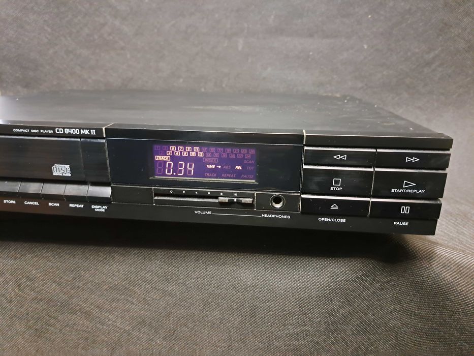 Odtwarzacz  Grundig CD8400 MkII