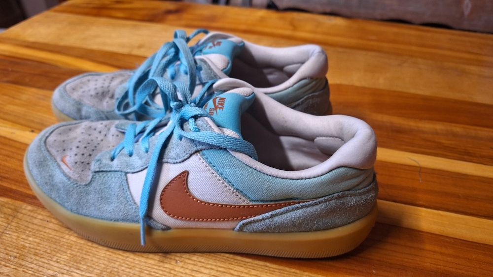 Buty sportowe Nike SB 40