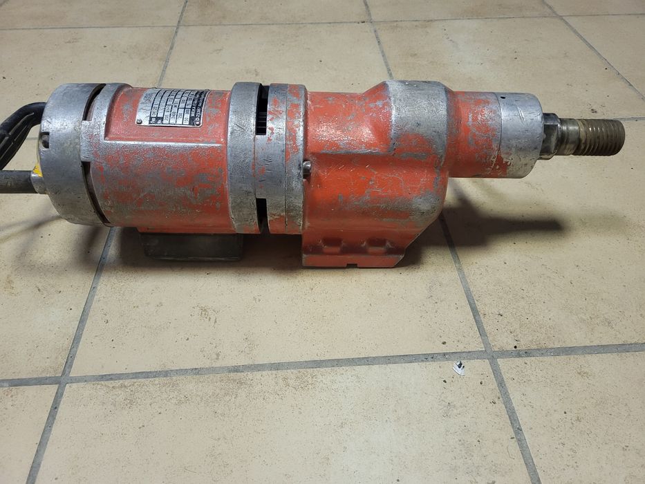 Wiertnica WEKA DK32 Cedima na części