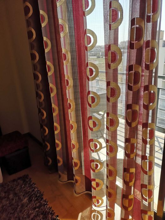 Venda Urgente: Cortinados (3 peças) feitos em loja de decoração