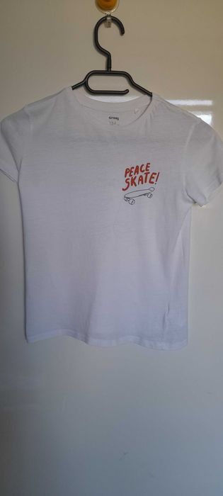 Biały T-shirt chłopięcy Sinsay r. 134