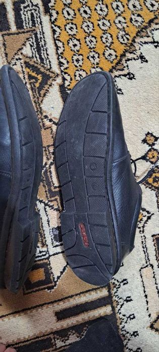 Туфлі 46 розмір  чорного кольору