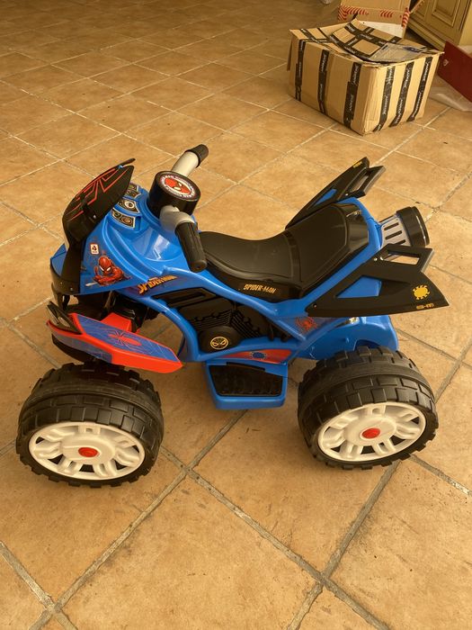 Mota eletrica crianca nova